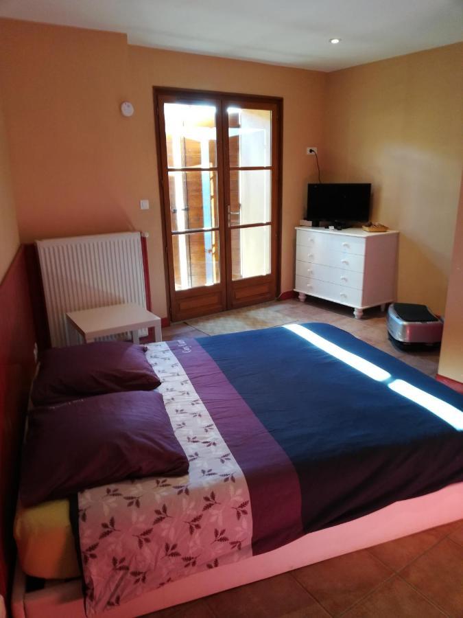 Chambres D'Hotes Le Clos Saint-Pierre-la-Palud Exterior foto